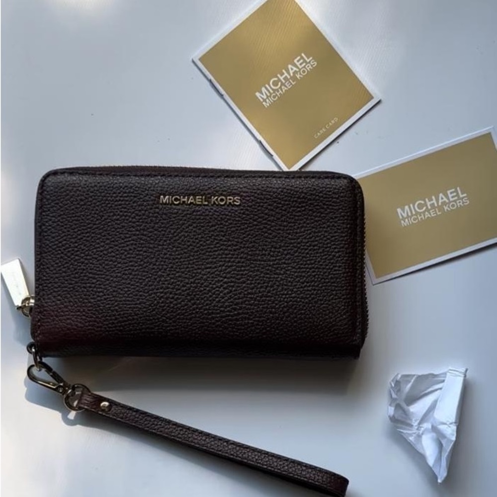 ❌ SOLD ❌ ( lAuthentic) Michael Kors Leather Purse